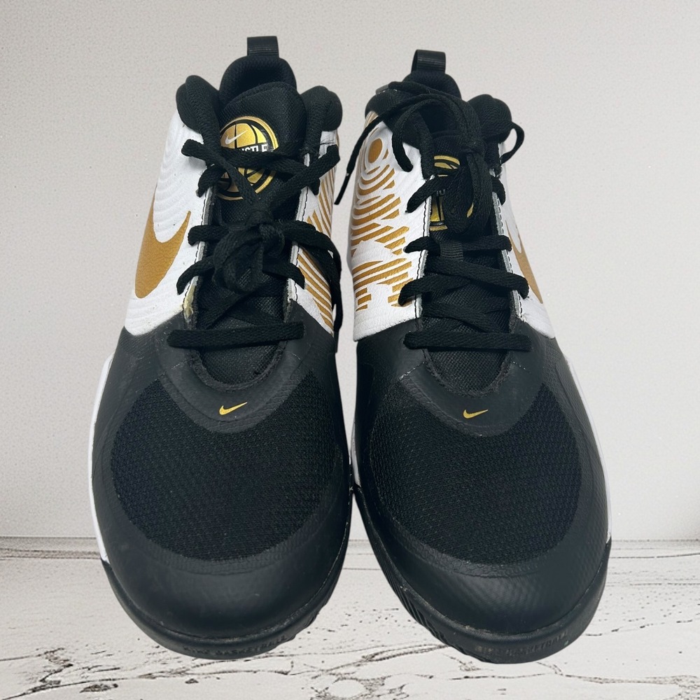 Nike Team Hustle Quick 3 GS Black White Gold Basketball Shoes AQ4224-004 7Y
